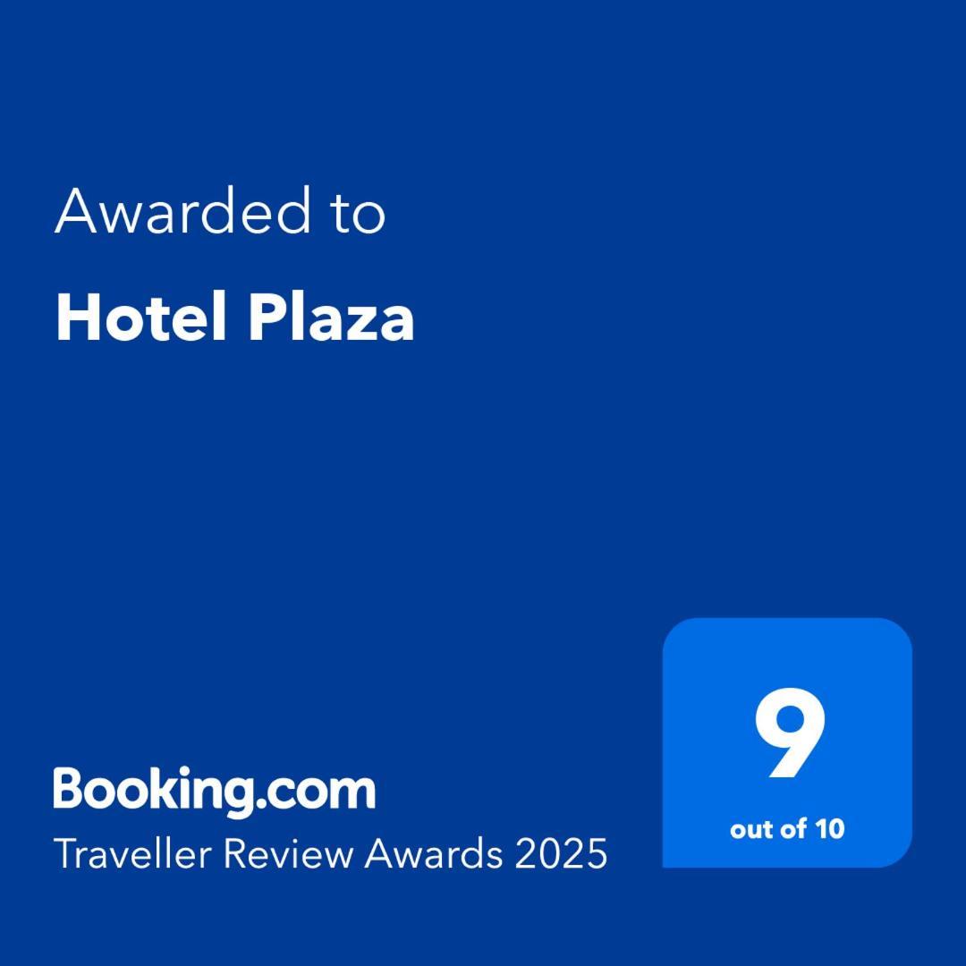 Hotel Plaza Onís Exteriör bild